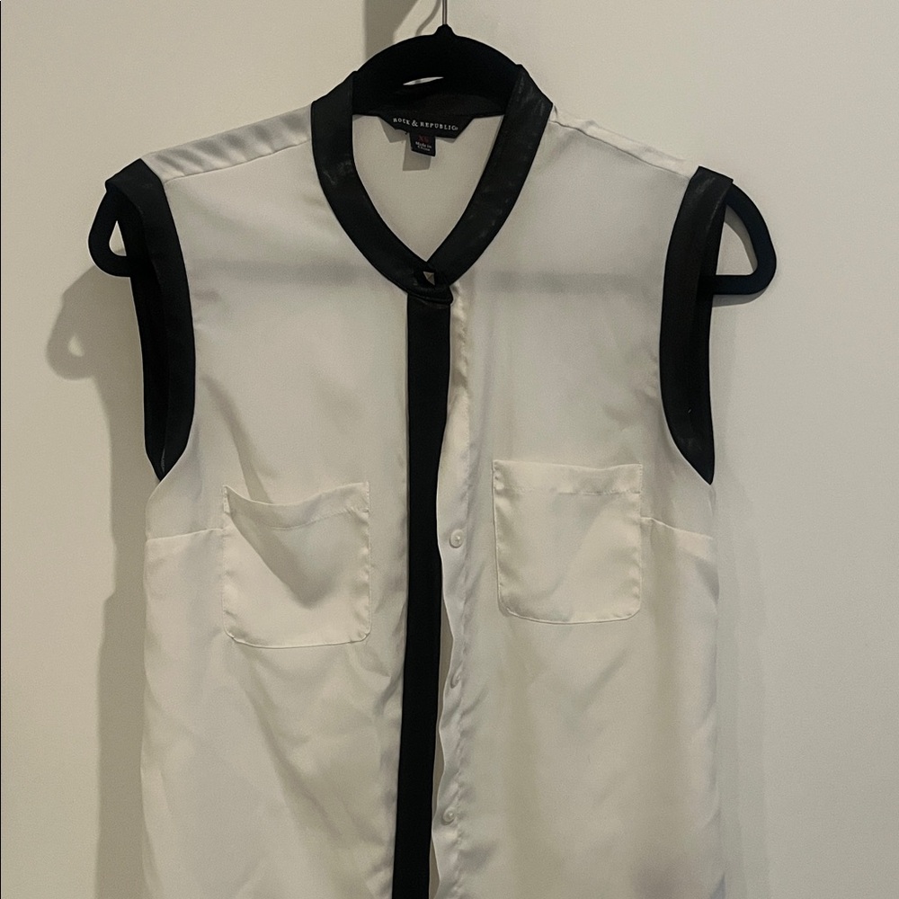 Rock & Republic White Blouse with Black Collar